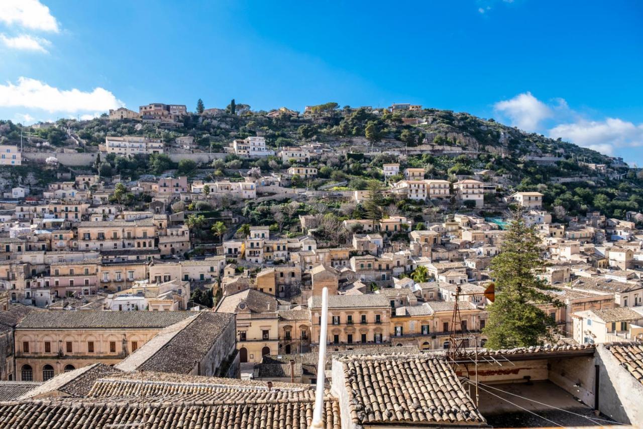 Luxury House Le Nuvole Modica Exterior foto