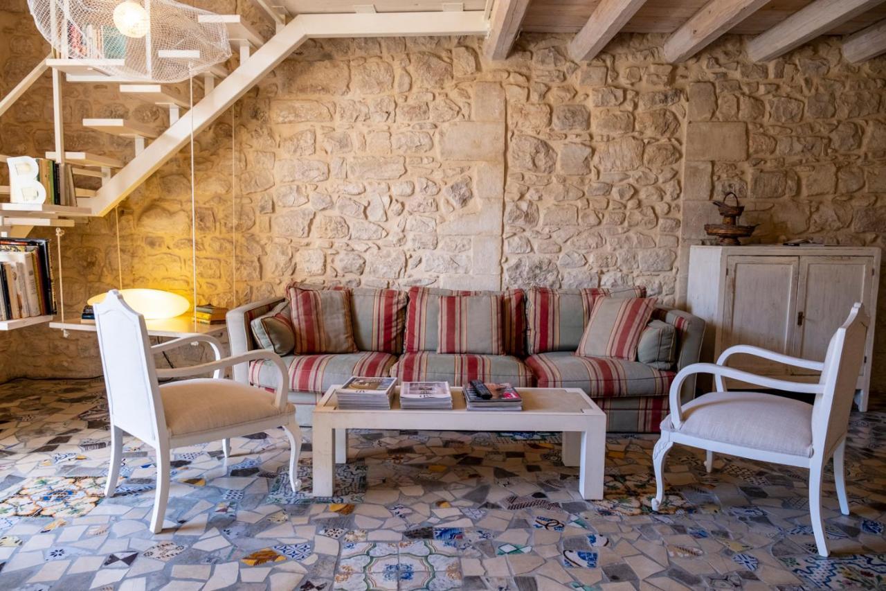 Luxury House Le Nuvole Modica Exterior foto